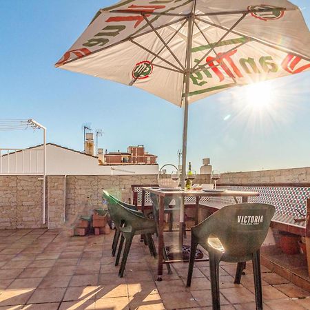 Stunning Home In Mlaga With 2 Bedrooms And Wifi Málaga Exteriör bild
