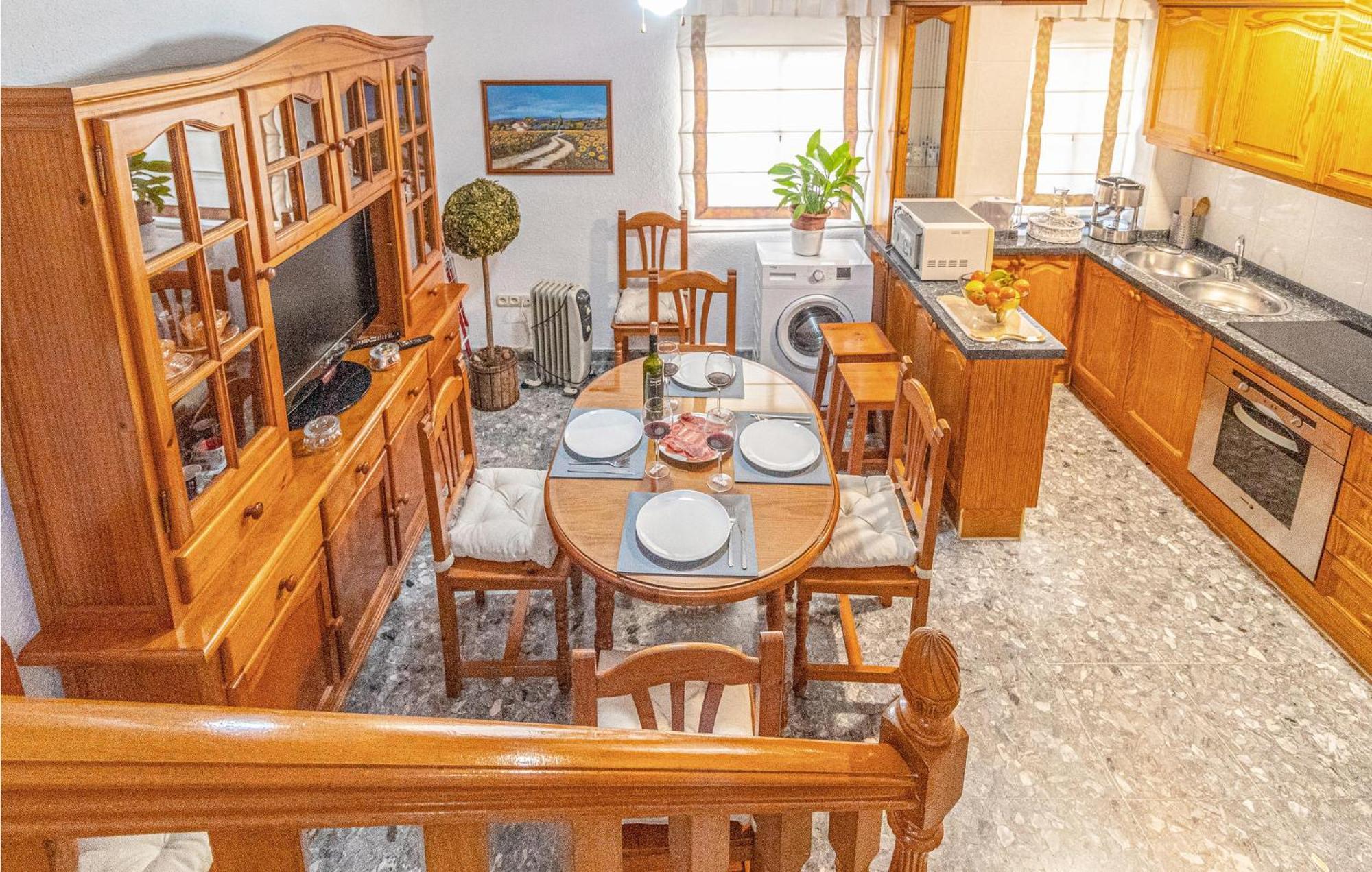 Stunning Home In Mlaga With 2 Bedrooms And Wifi Málaga Exteriör bild