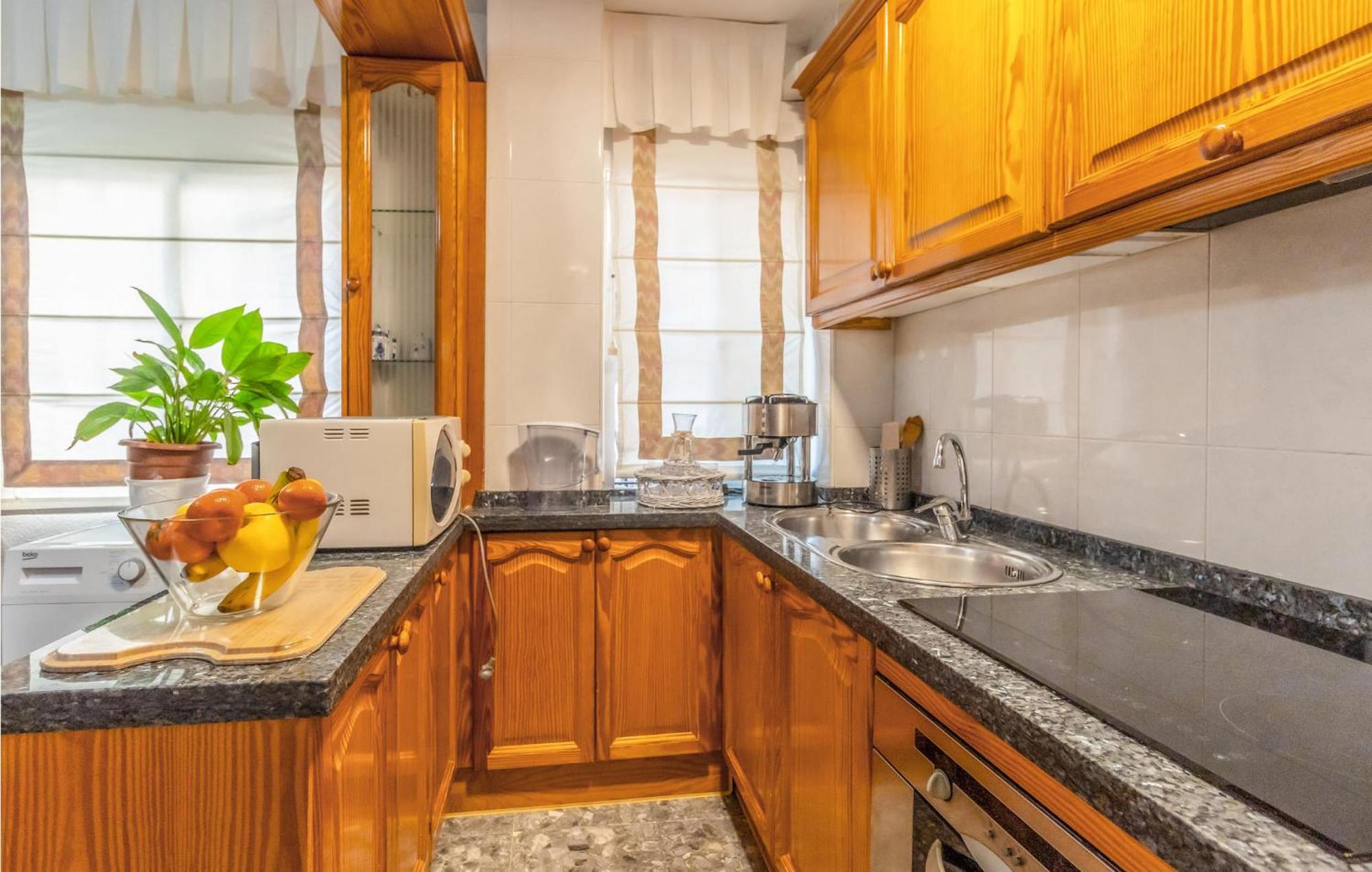 Stunning Home In Mlaga With 2 Bedrooms And Wifi Málaga Exteriör bild