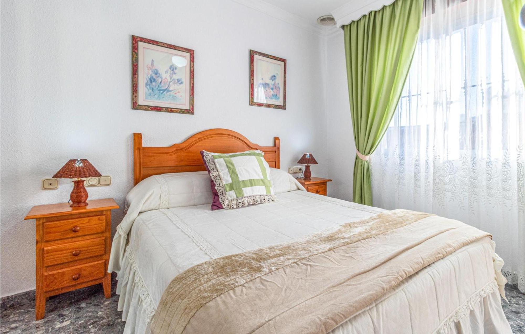 Stunning Home In Mlaga With 2 Bedrooms And Wifi Málaga Exteriör bild